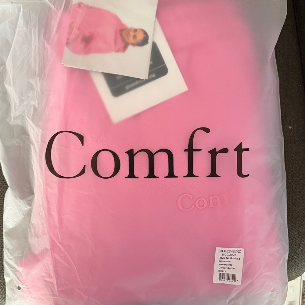 Comfort minimalist sweatpants - Picture 3 of 4